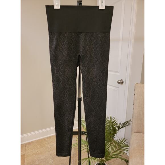 NWT Soma Slimming Jacquard Legging - Picture 1 of 6